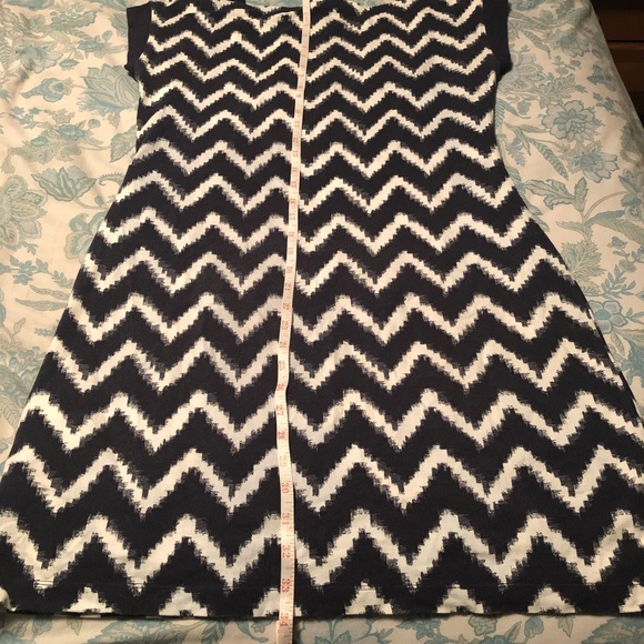 Tommy Hilfiger Short Sleeve Chevron Dress - Picture 14 of 16